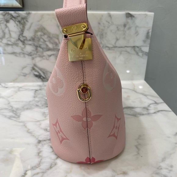 Louis Vuitton Marshmallow Bag 2022 Paul Smith